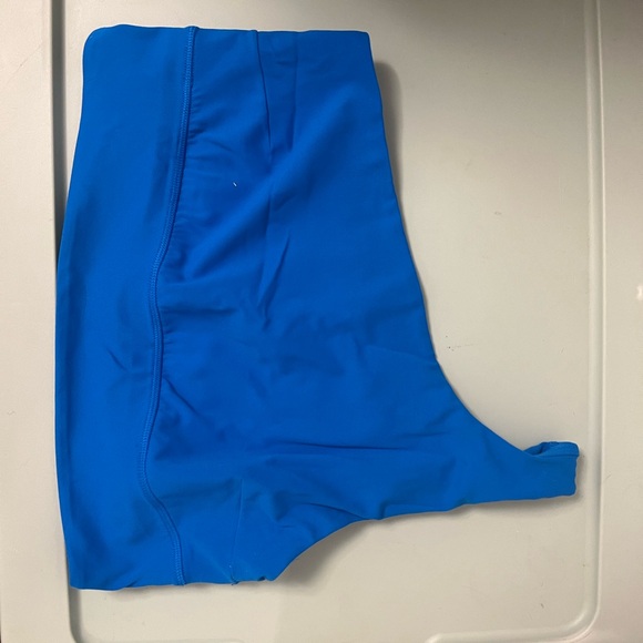 Lululemon Poolside Asymmetrical Align Sports Bra - Picture 2 of 3